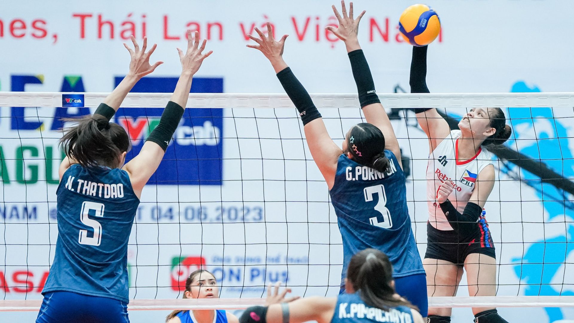 Filipina Spikers Struggle Vs Powerhouse Thailand In SEA VLeague ...